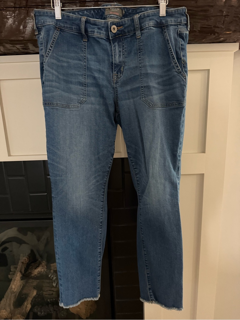 Torrid Size 14 Crop Boyfriend Vintage Stretch Jeans Raw Hem